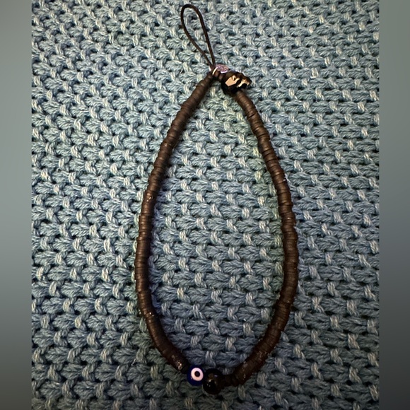 String ting phone wristlet - Picture 2 of 4